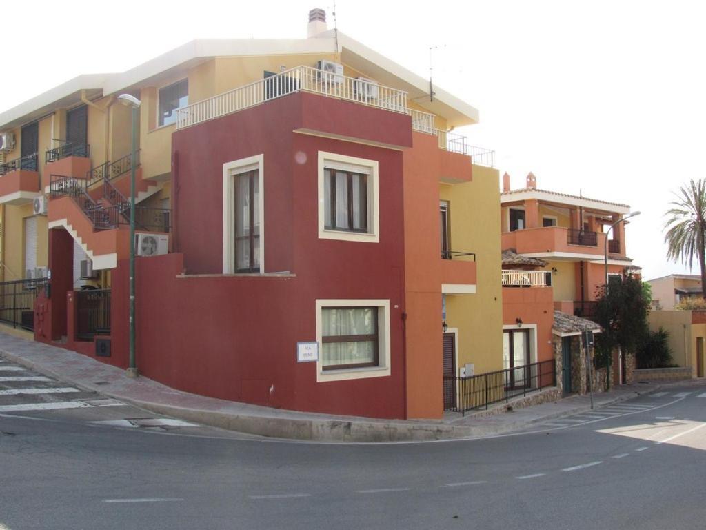 Affittacamere Da Angela Villasimius Exterior photo
