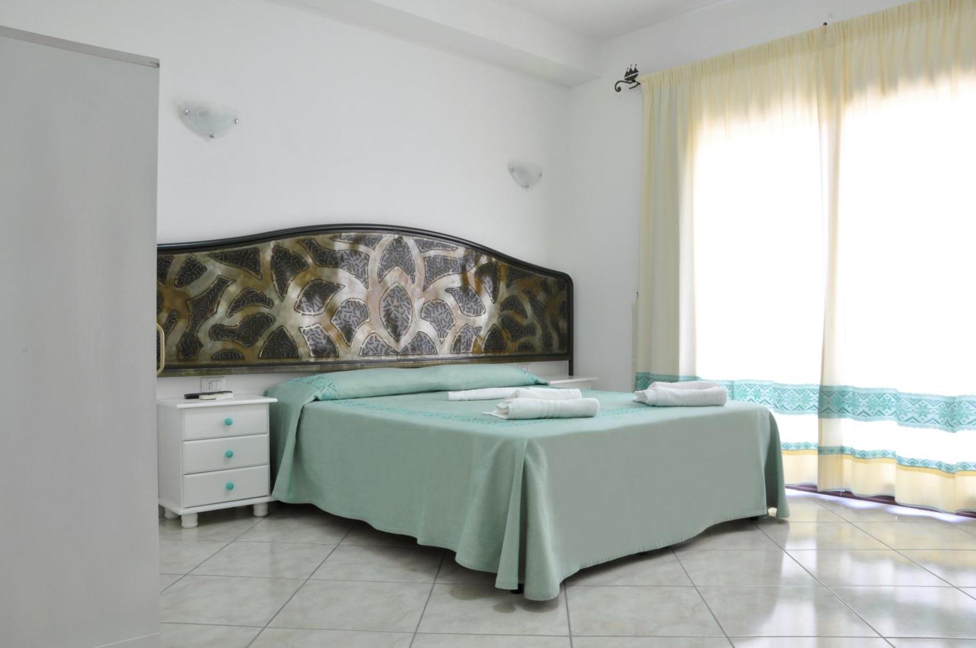 Affittacamere Da Angela Villasimius Exterior photo